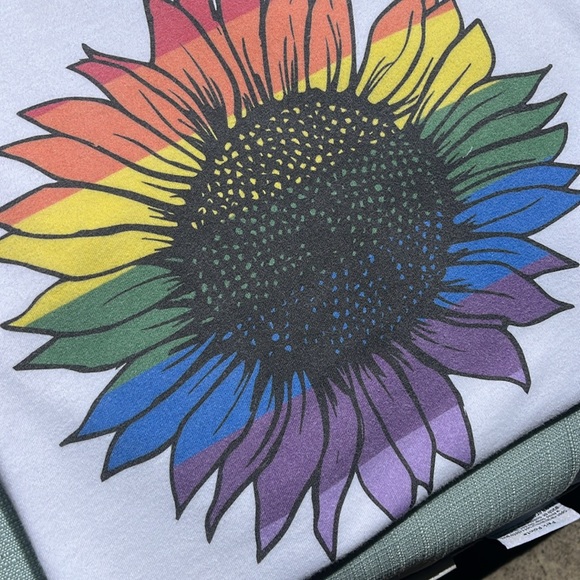 YS PRIDE | Cotton Crewneck Rainbow Design - Picture 2 of 5